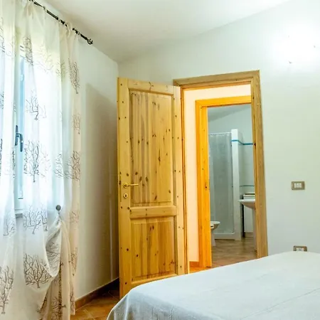 Dodi Lt - Pms Casevacanze * Budoni